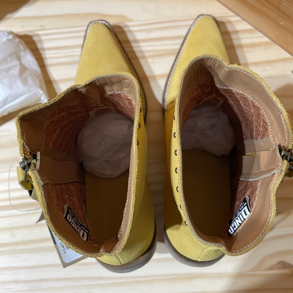 NWT-DINGO CLASSY N SASSY LEATHER BOOTIE STYLE DI952YE10 WOMEN’S 9.5M - Picture 8 of 10